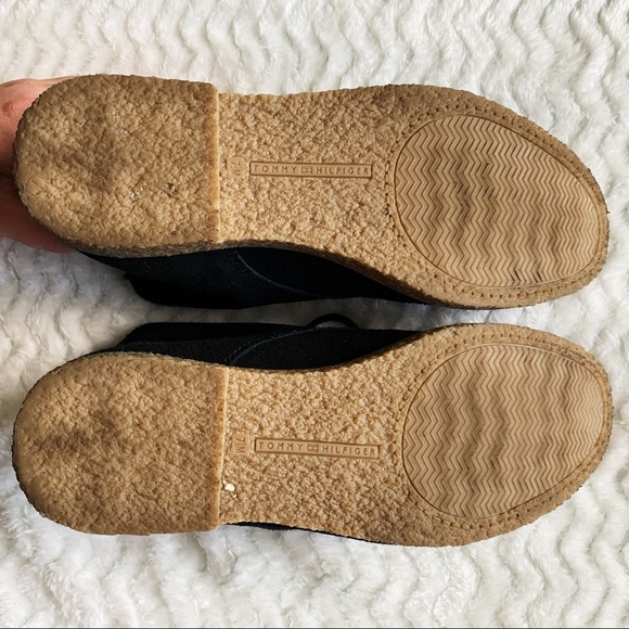 Women’s Tommy Hilfiger Suede Lace-Ups Size 7.5 - Picture 5 of 5